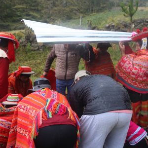 unloading the pachamanca