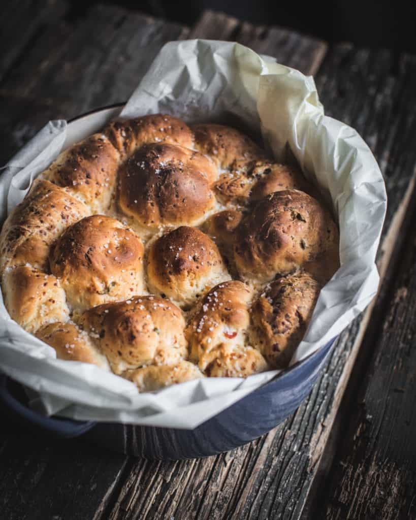 cooking pot with bread