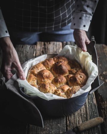 cooking pot with bread