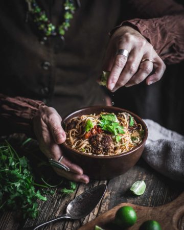 Fideo with albondigas