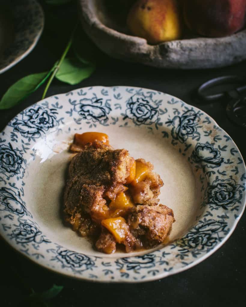 plate of fresh peach cobbler