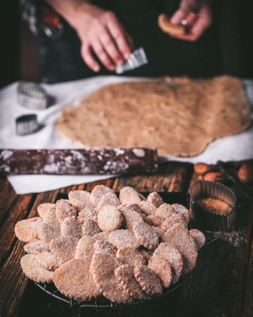 tray of pecan pan de polvo