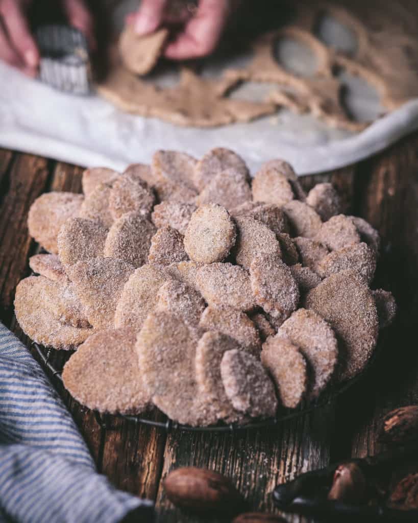 tray of pecan pan de polvo