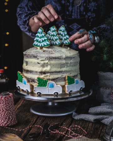 christmas decorated 24 carrot cake