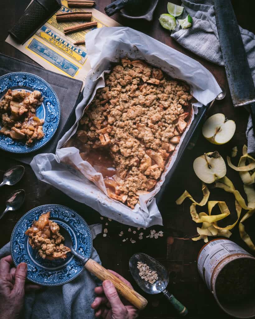 pan of apple dessert